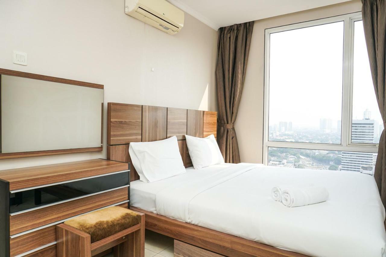 92 M² Dengan 3 Kamar Tidur Dan 2 Kamar Mandi Pribadi Di Senayan Apartemen *